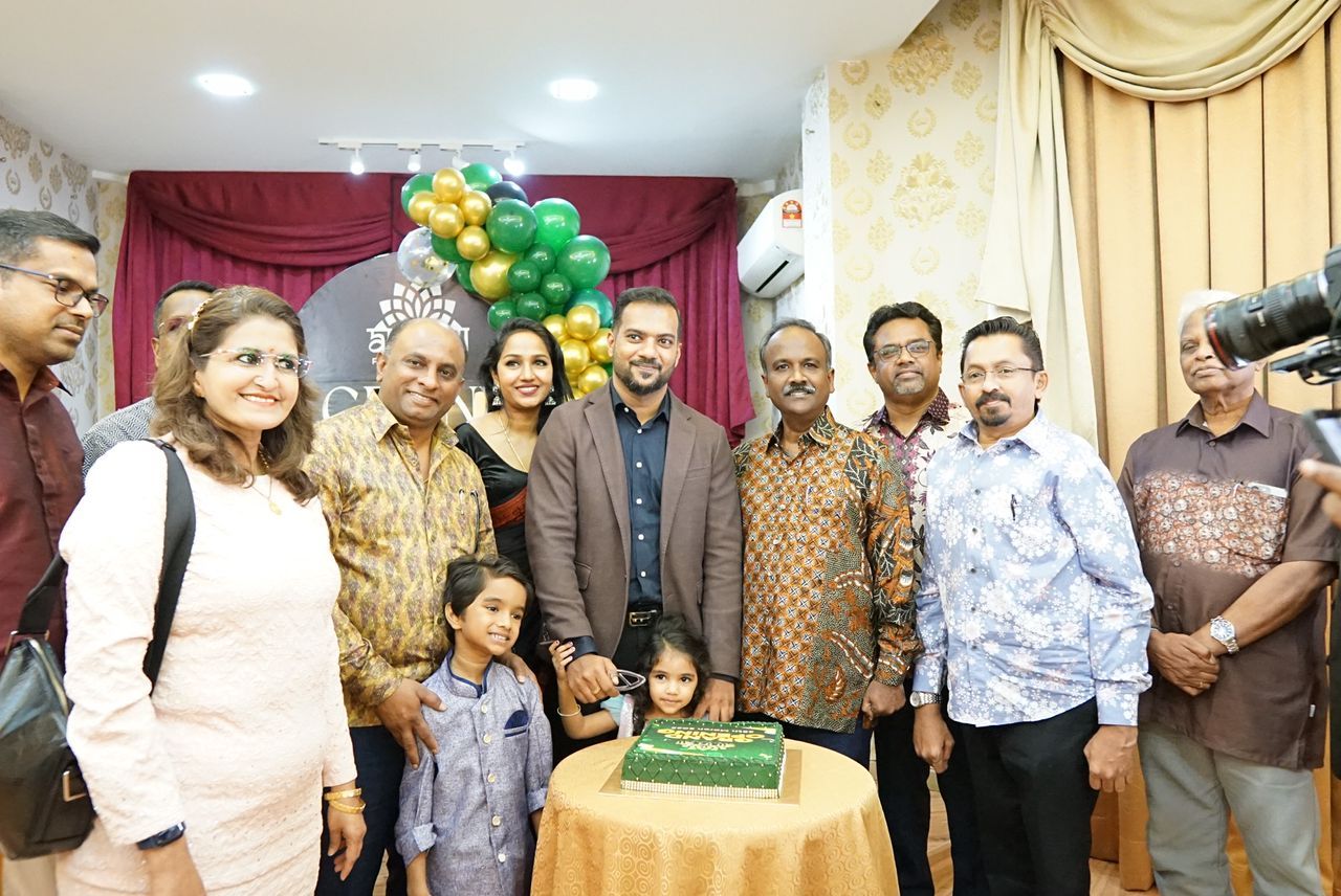 ஷா ஆலமில் “ஆல் இன் ஆல்” உணவகத்தை மனிதவள அமைச்சர் சிவக்குமார் திறந்து வைத்தார்