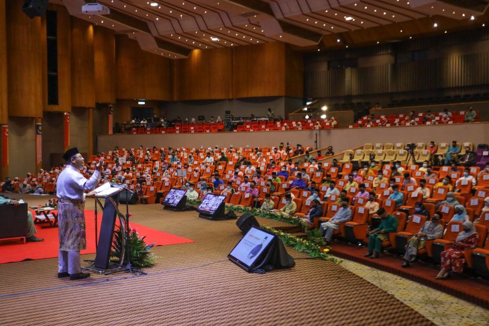 雪州大臣今午发表公务员斋戒月献词