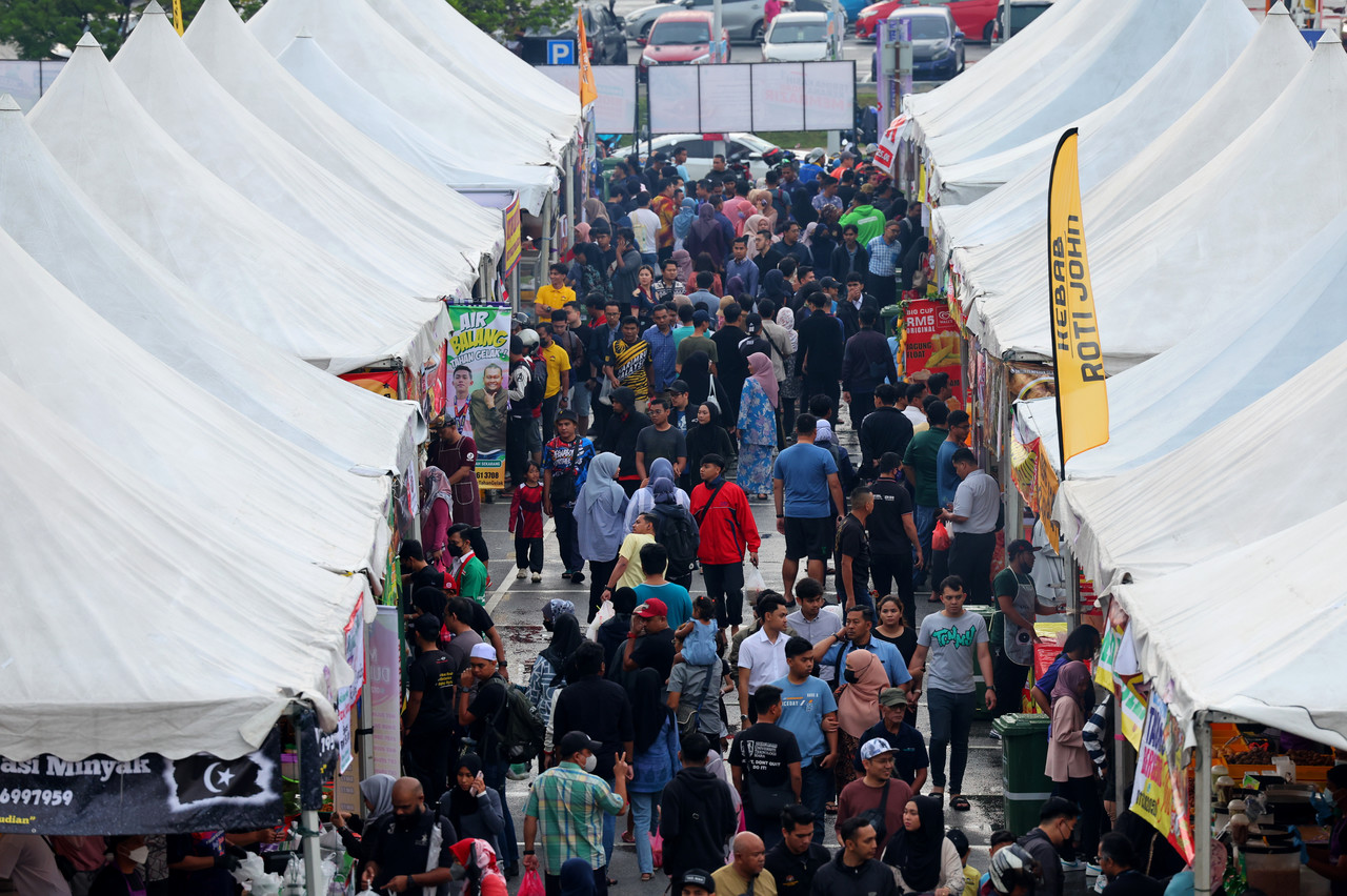 Putrajaya Ramadan bazaar visitors can channel complaints via QR code