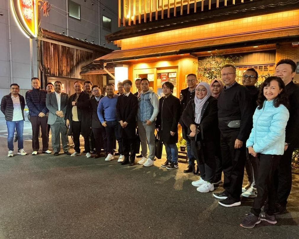 ஜப்பானில் பயிலும் மாணவர்களுடன் மந்திரி புசார் சந்திப்பு