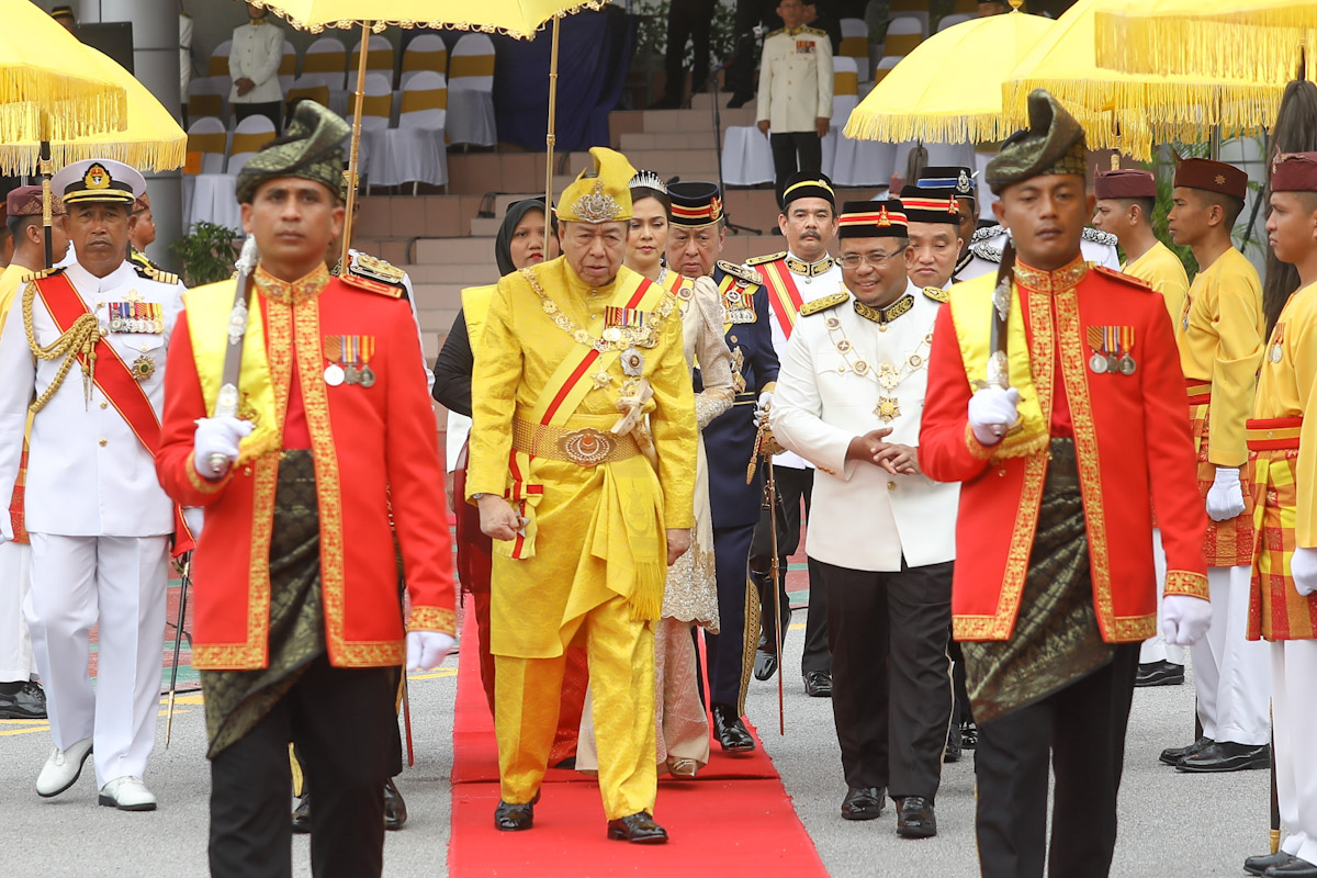Sultan bimbang masjid jadi medan politik pecah belahkan umat Islam
