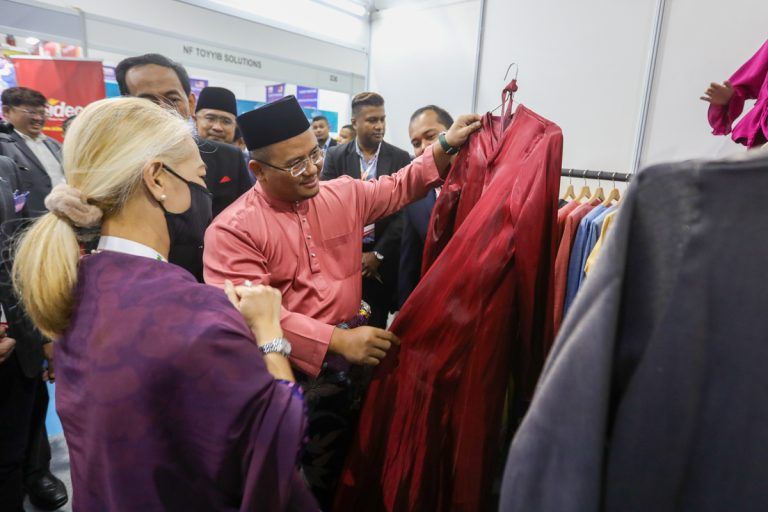 知名企业参与雪峰会 有助巩固国家清真工业