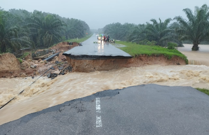 ஜோகூரில் வெள்ளத்தில் பாதிக்கப்பட்டவர்கள் எண்ணிக்கை 37,322ஆக உயர்வு