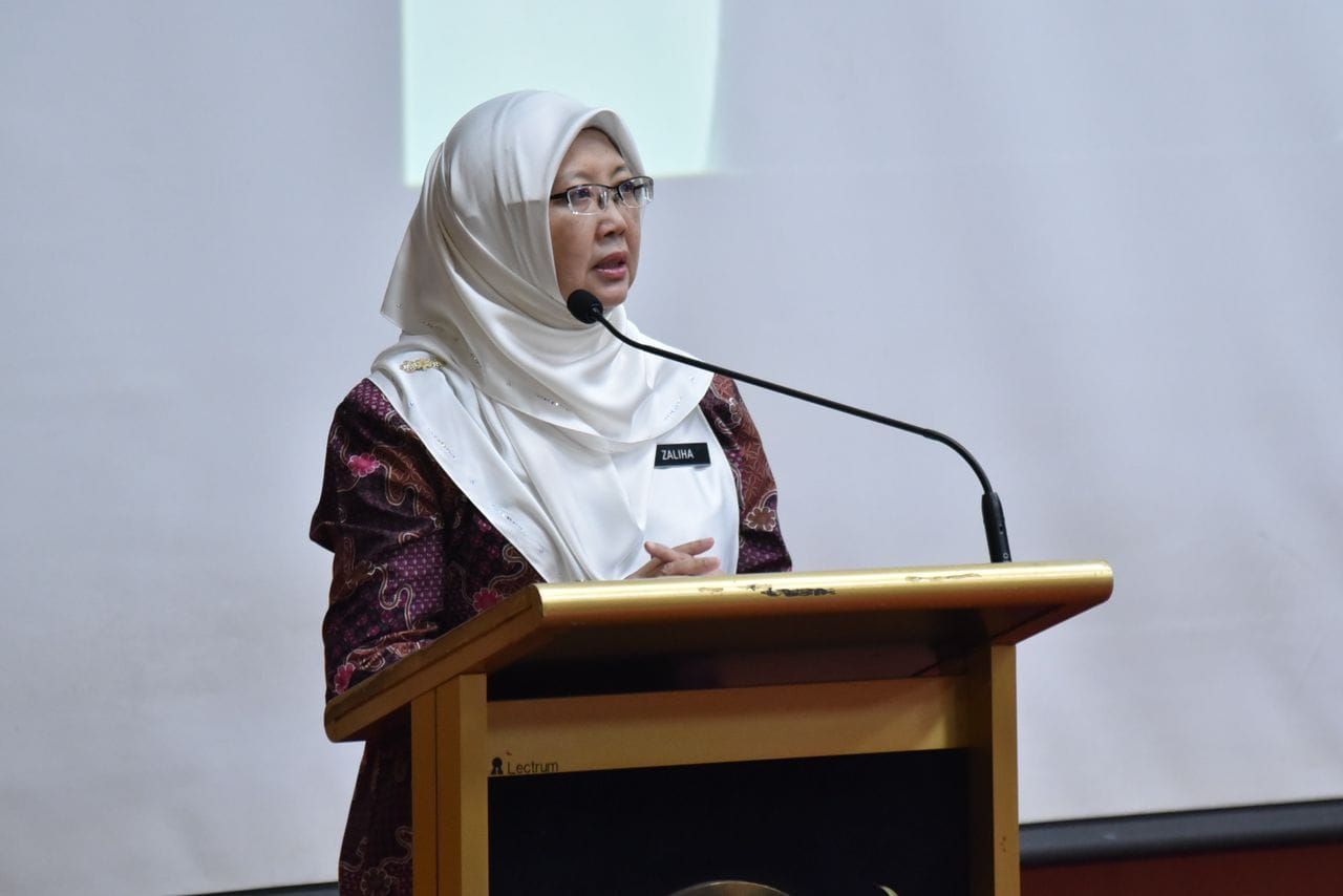 世卫宣布新冠不再是突发卫生事件  扎丽哈：SOP照旧近期讨论新措施