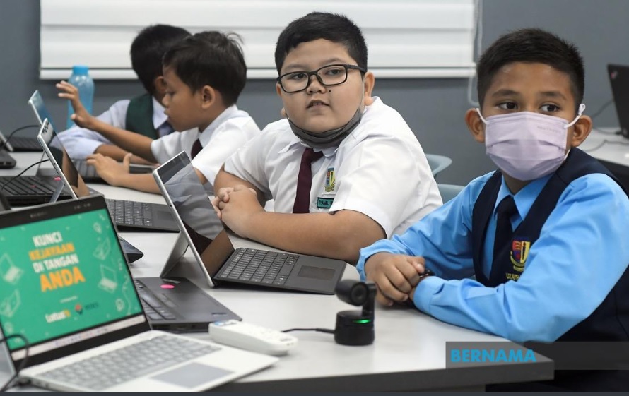 Kementerian jangka agih 50,000 komputer riba kepada semua sekolah tahun ini