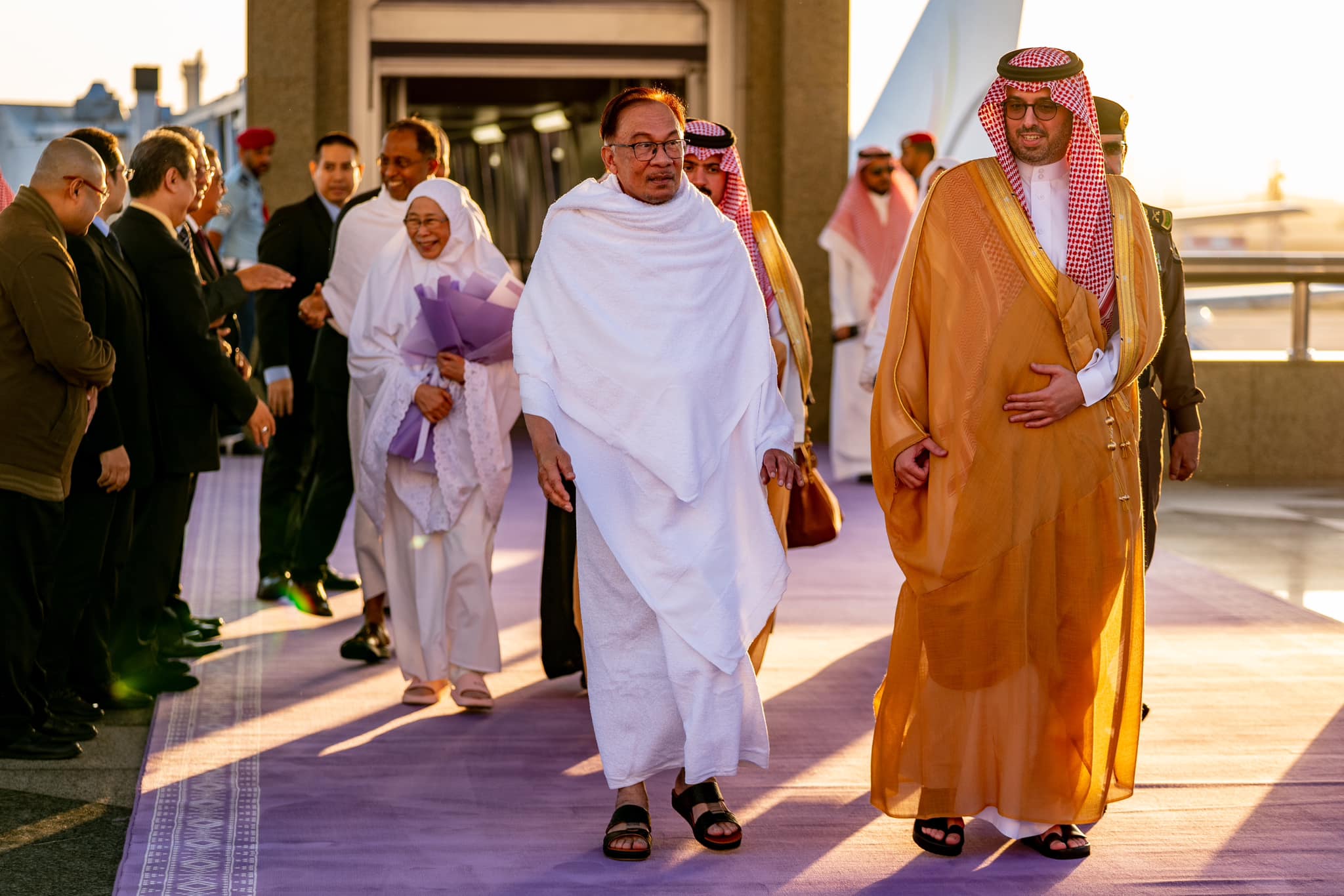 Anwar arrives in Saudi Arabia for three-day official visit