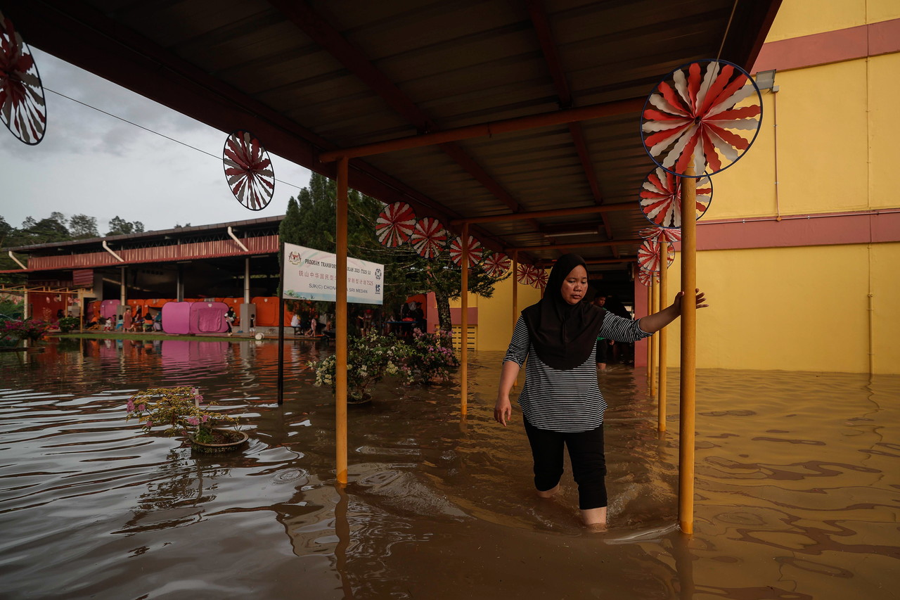 Johor flood situation improves, drop in number of evacuees