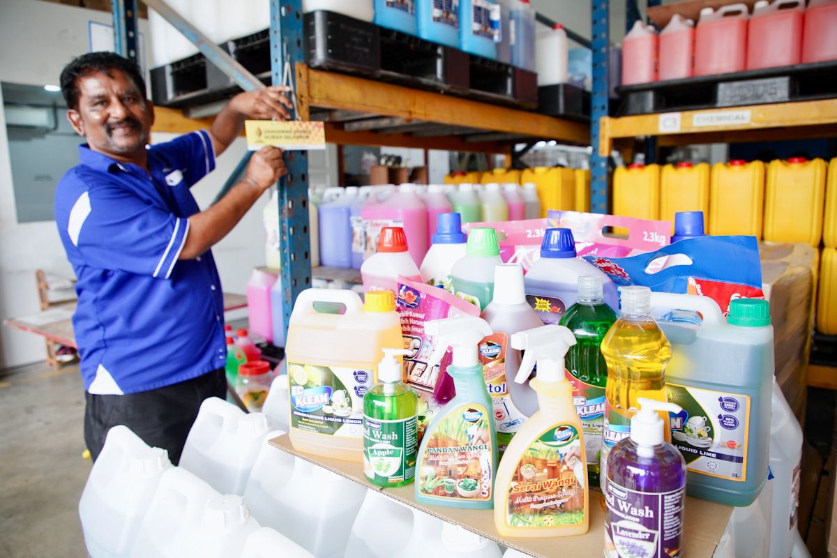 Usahawan cipta formula sabun, eksport produk ke luar negara