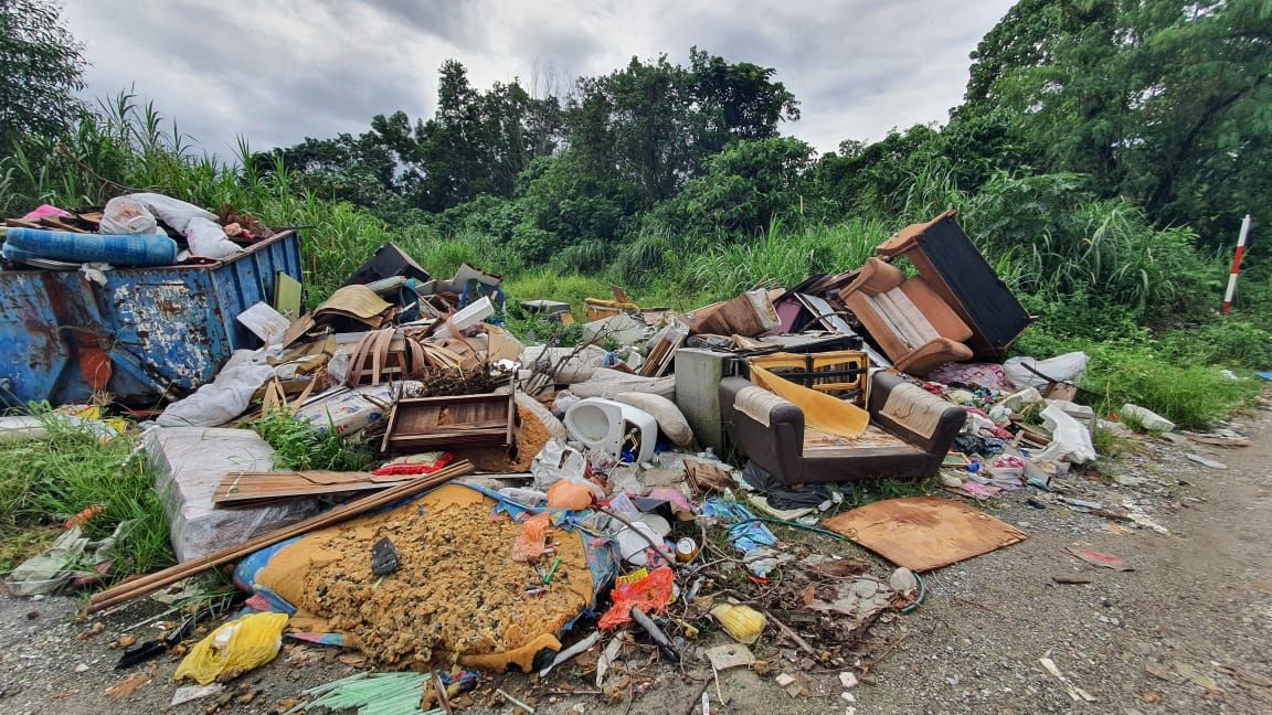 欧阳捍华为日出岭入口设高杆 禁罗里进入倾倒垃圾