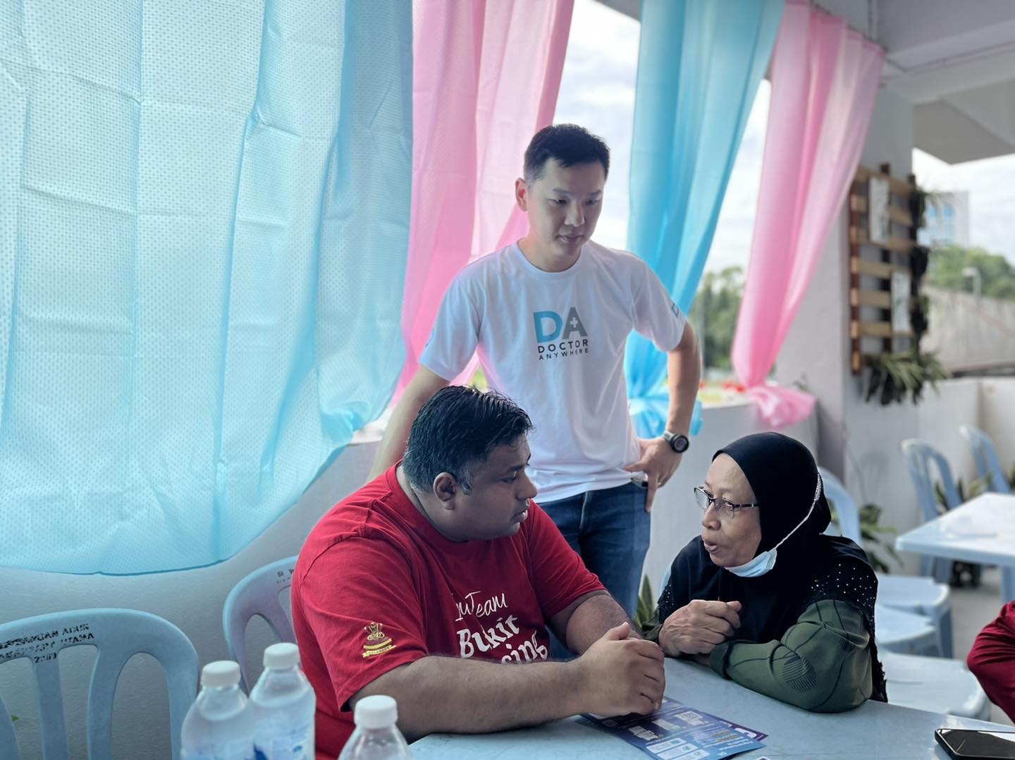 DUN Bukit Gasing sedia kaunter bergerak mudahkan warga emas ambil baucar RM150