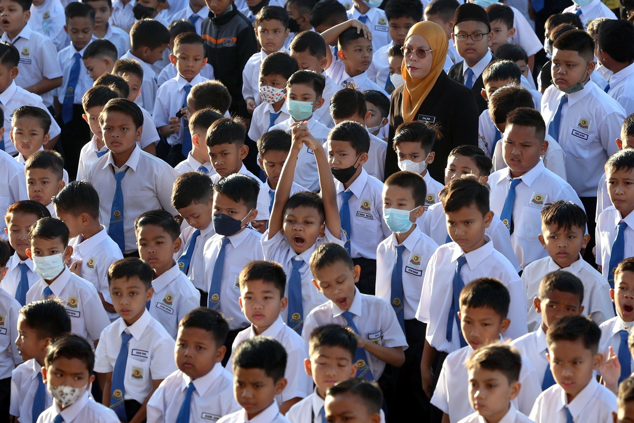 Heatstroke: Cabinet needs to discuss suggested extension of school holidays