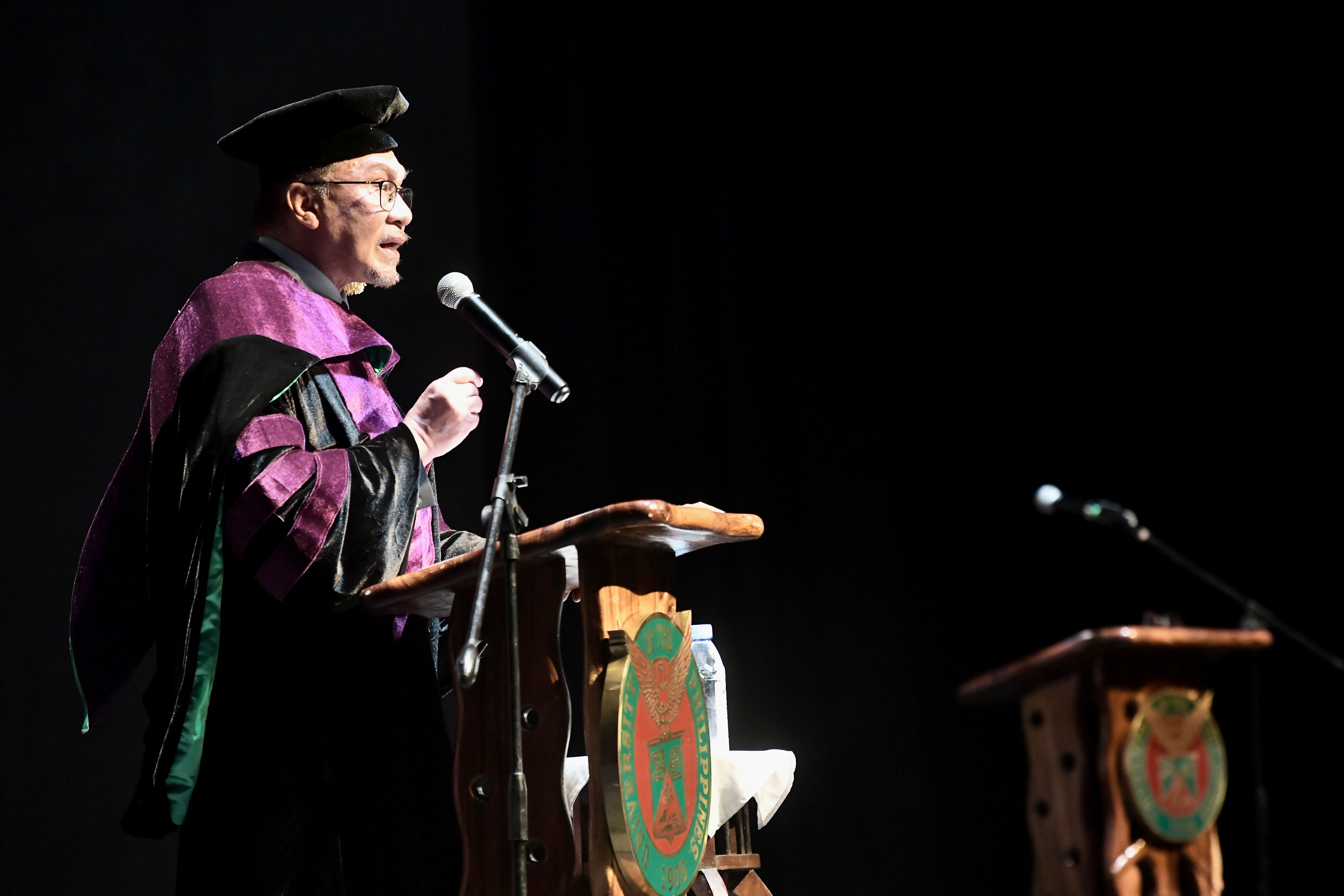 PM Anwar: Asean shouldn't remain silent over developments affecting the region