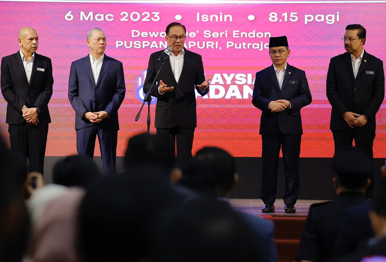 Kurangkan khidmat perunding, PM mahu penjawat awam kemudi projek utama