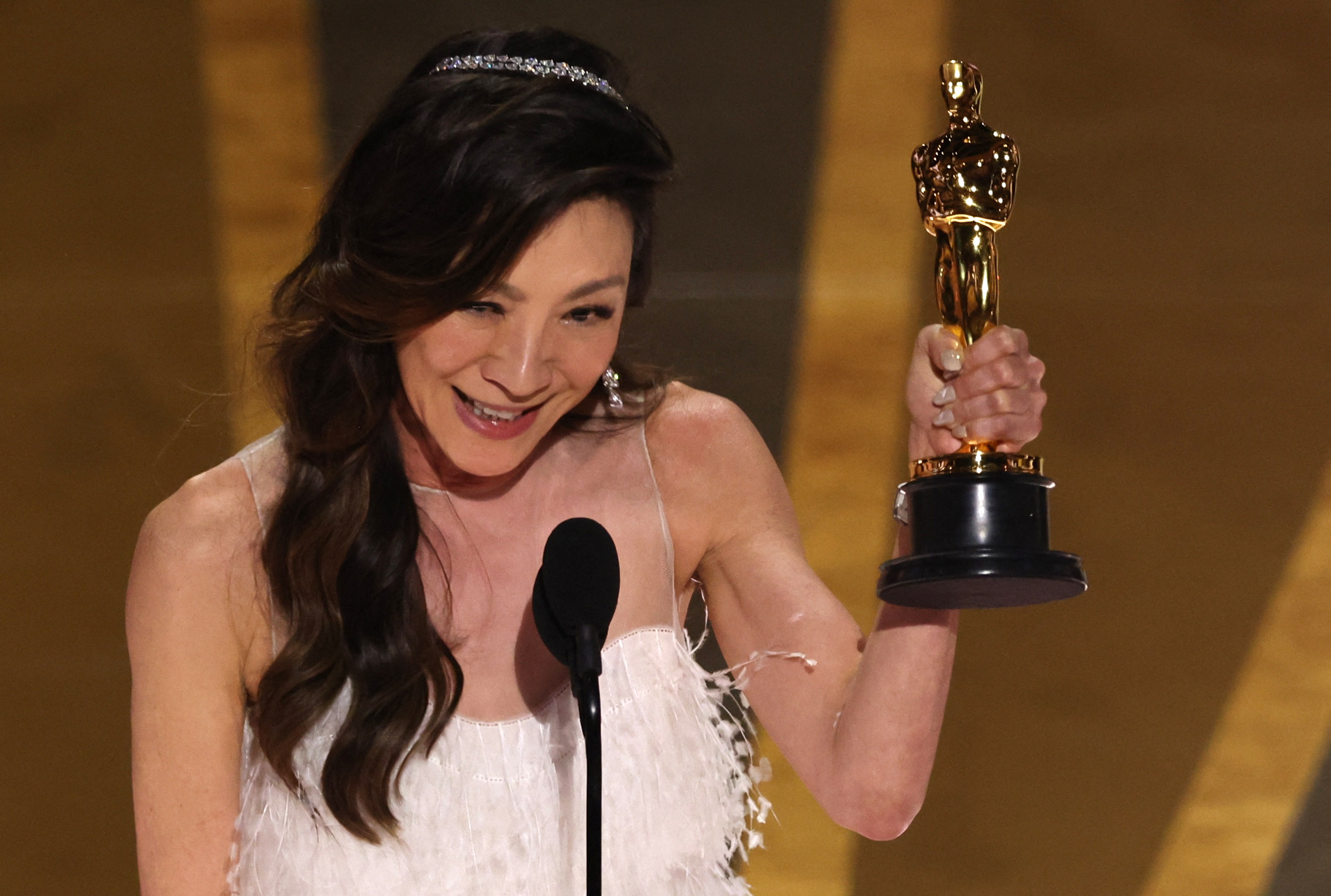 Anwar congratulates Michelle Yeoh on Best Actress Oscar win