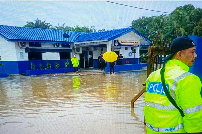 Balai Polis Panchor, Muar ditutup sementara selepas dinaiki air