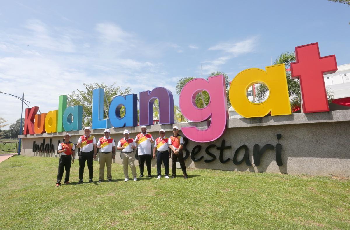 Sekian lama menunggu, penduduk lega peroleh hak milikan tanah