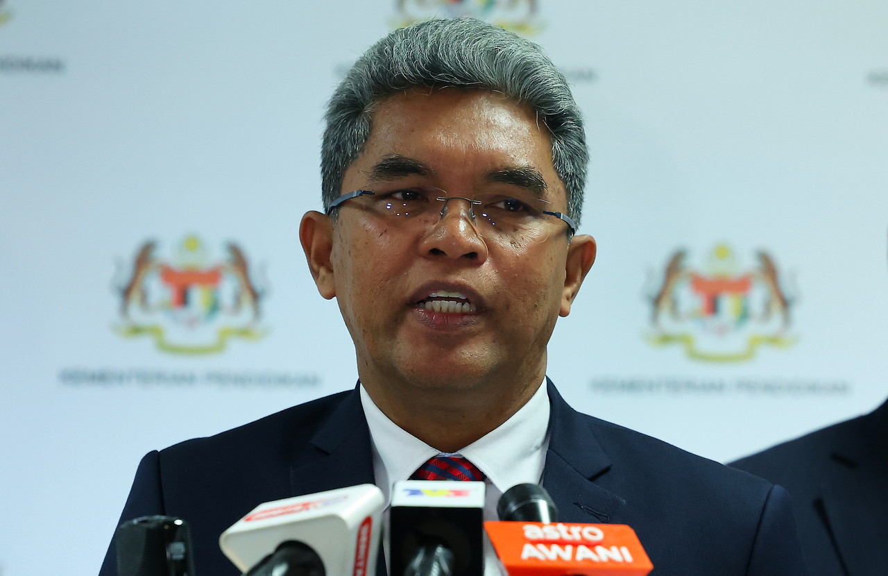 Education Ministry in process of distributing 50,000 laptops to all schools — D-G