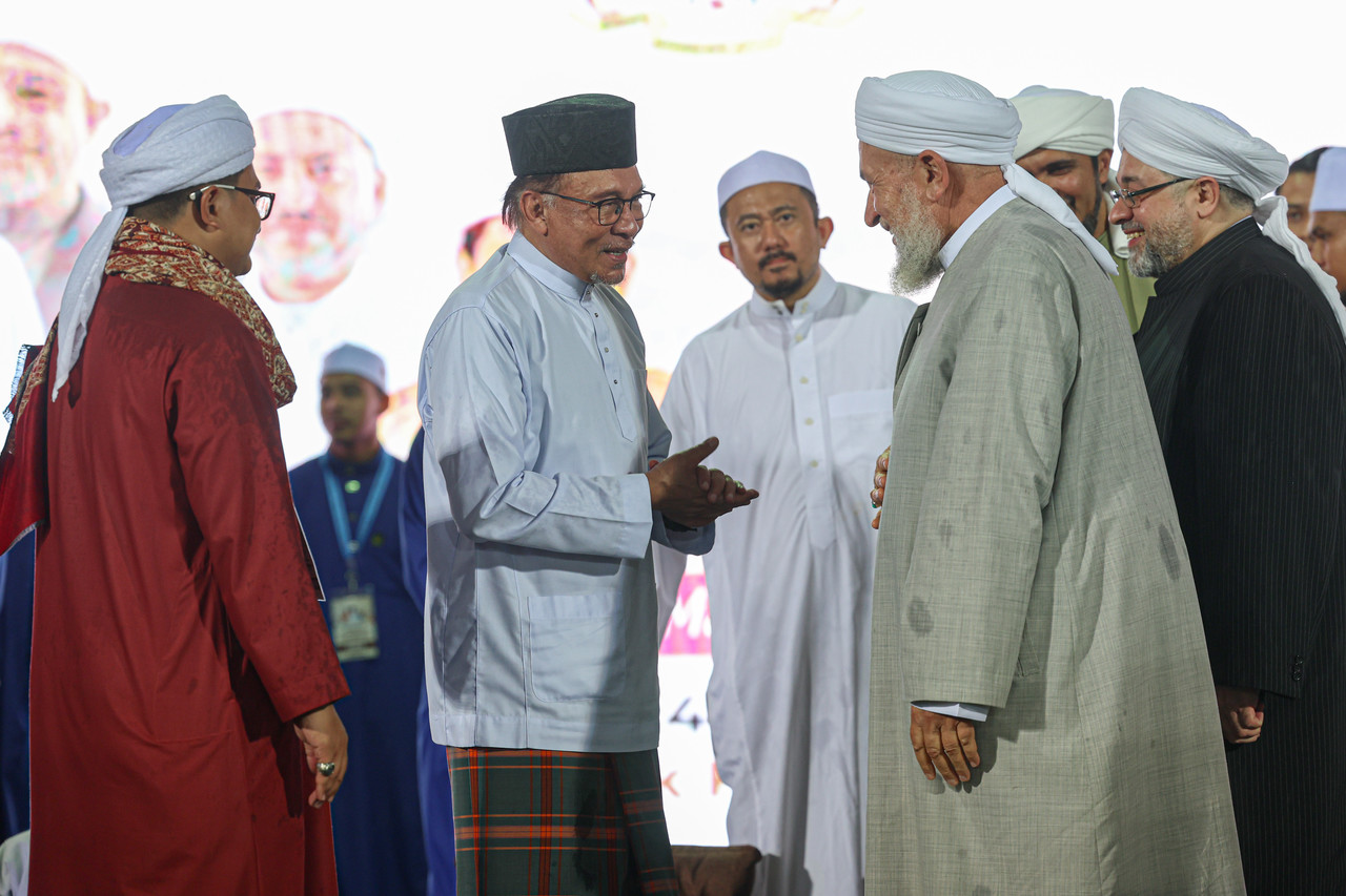 PM saran adakan lebih banyak majlis selawat dan munajat