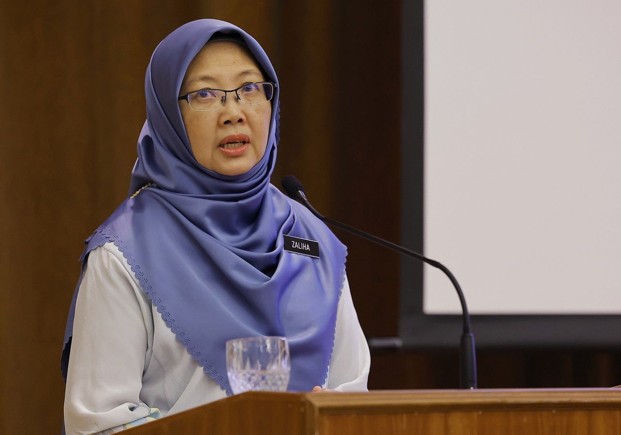 扎丽哈今呈卫生部白皮书   寻求国会辩论通过