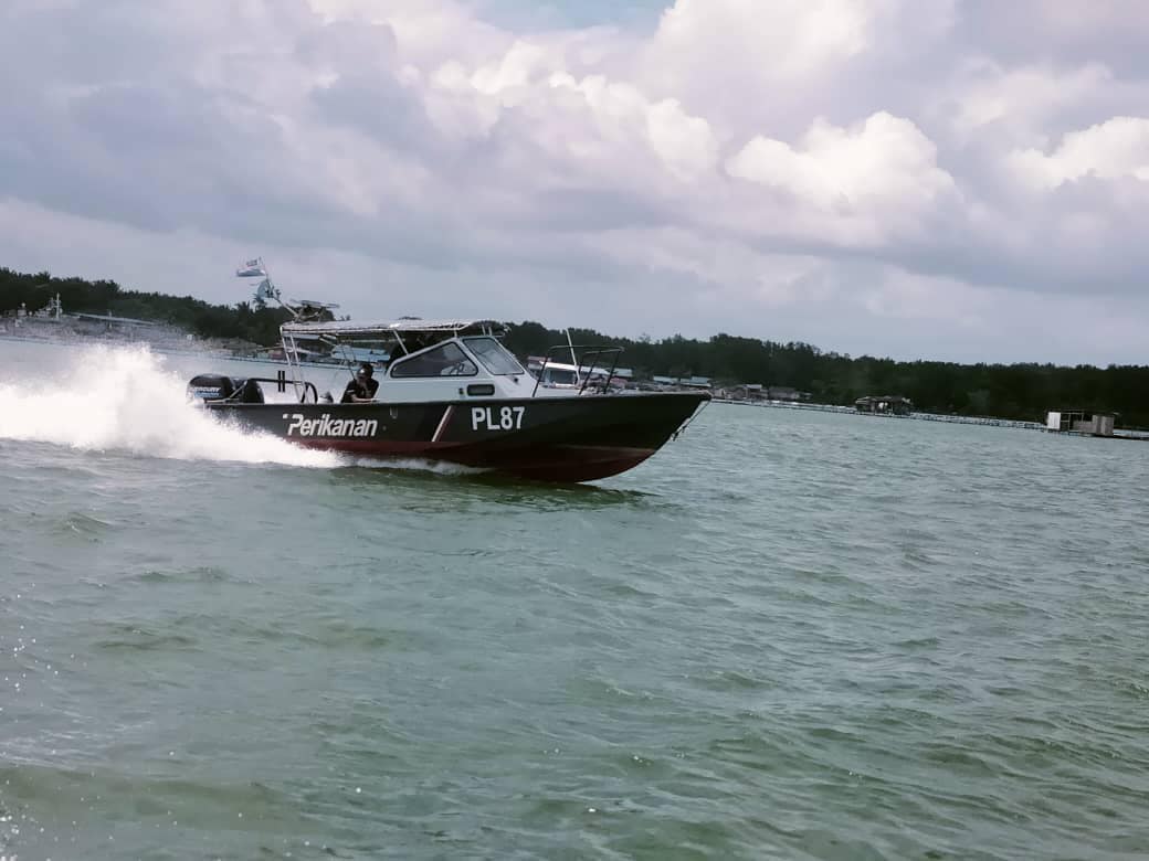 Bot Jabatan Perikanan Johor, empat kru dipercayai hilang