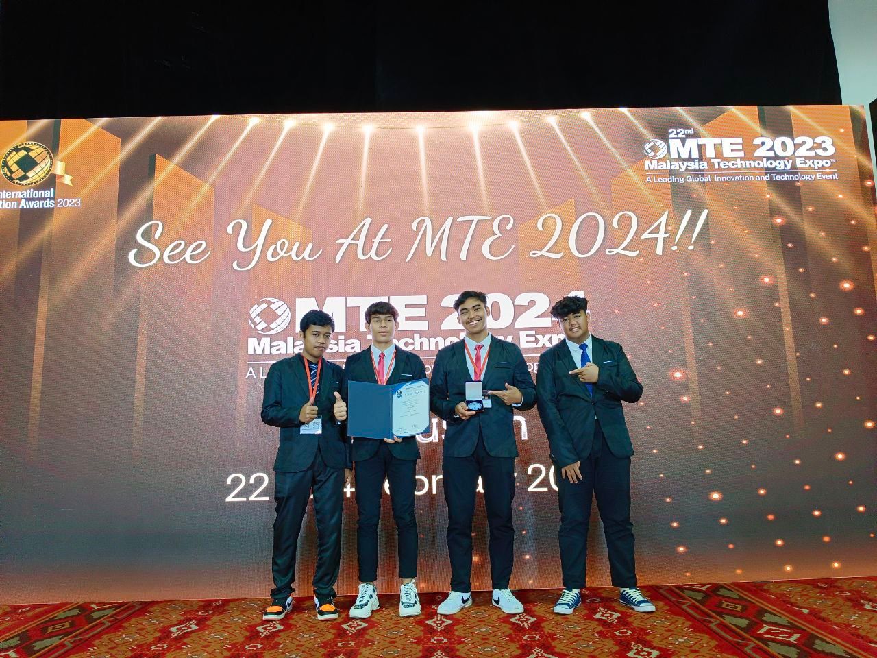 Empat pelajar Bait Al-Hasanah LZS raih pingat perak anugerah inovasi asia