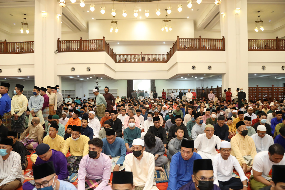 Muslims to celebrate Aidilfitri tomorrow — Keeper of the Rulers' Seal