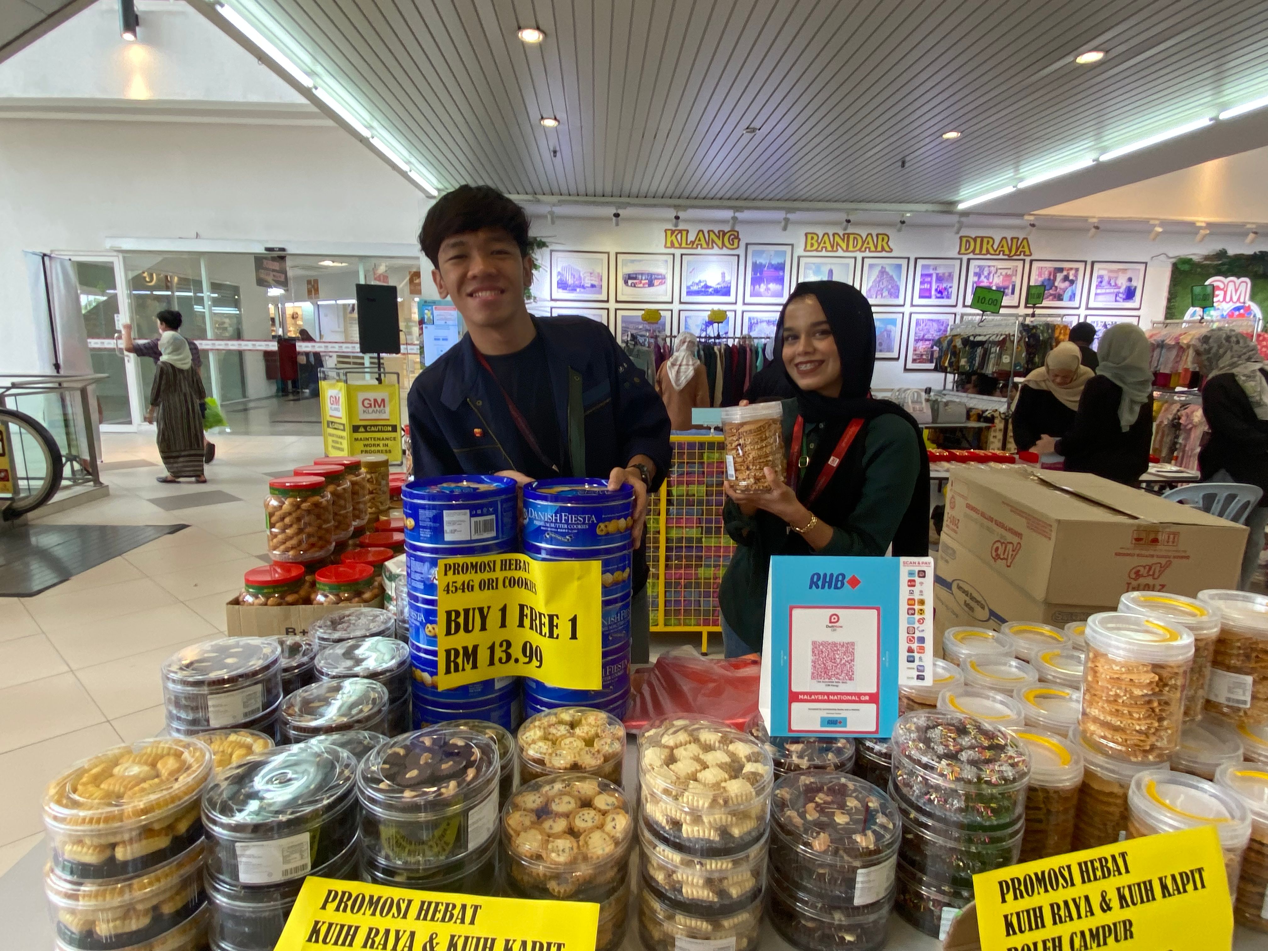 Jualan amal beri pelajar UiTM pendedahan, mahirkan diri berdepan pelanggan