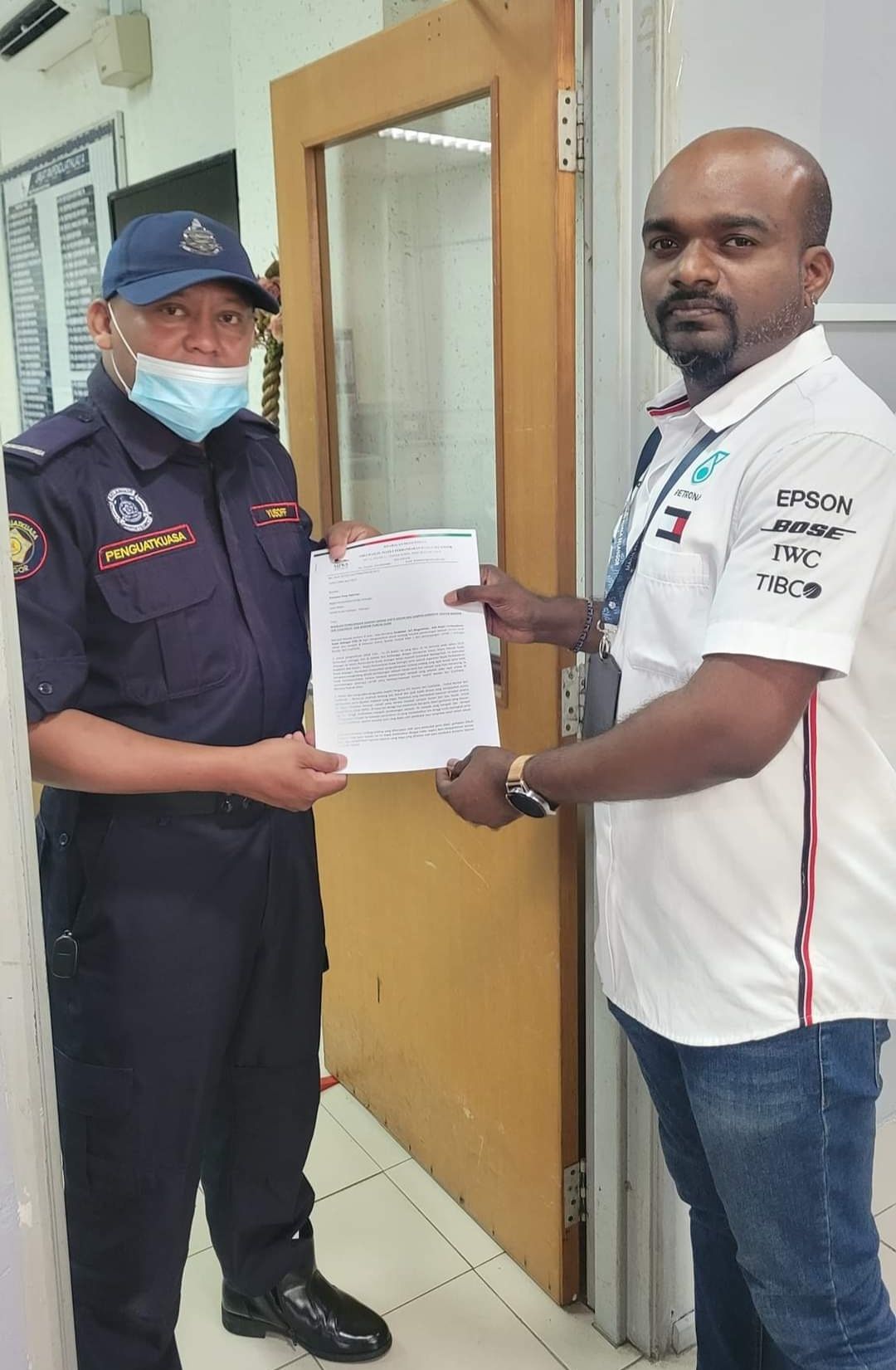 சட்டவிரோதமாகக் குப்பை கொட்டும் விவகாரத்திற்குத் தீர்வு காண கவுன்சிலர் சிவபாலன் வலியுறுத்து