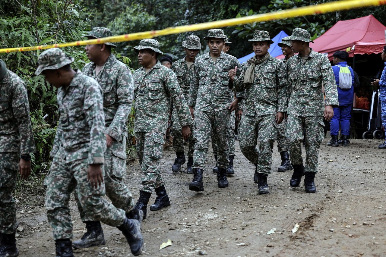 கிரிக் அருகே வனப்பகுதியில்  ராணுவ வீரர் மாயம்