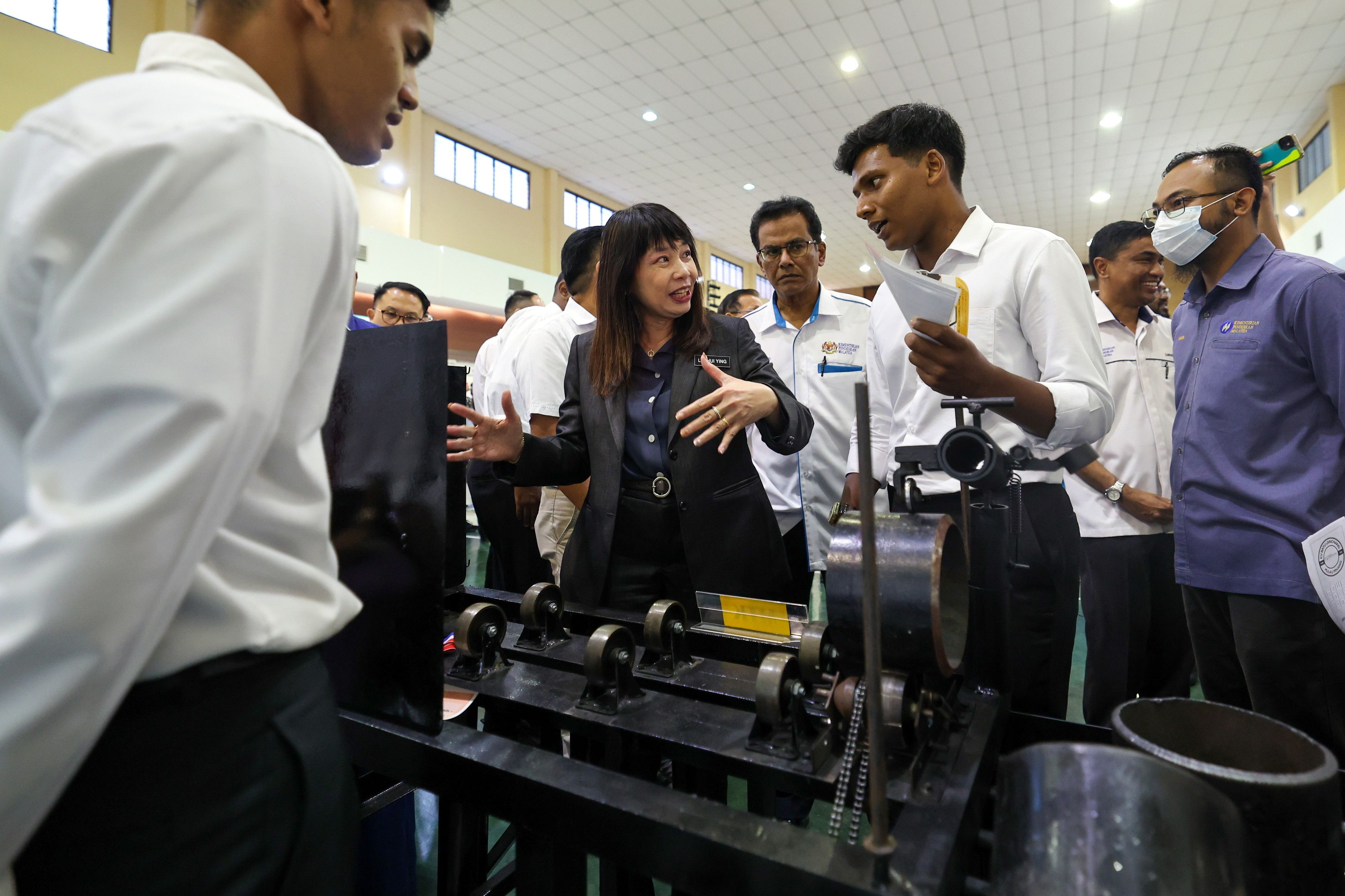 4科目严缺教师  教育部即起开放特别招聘