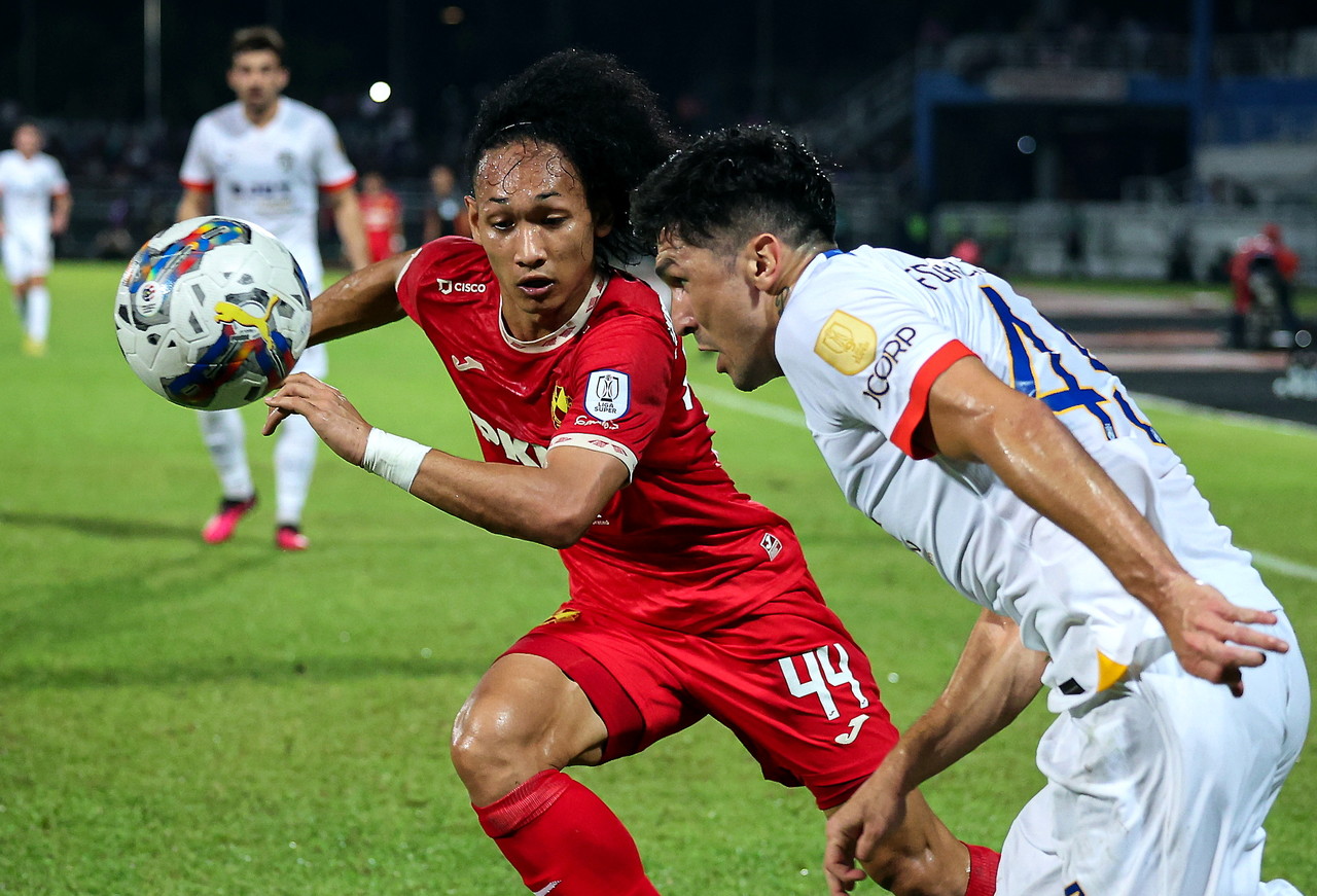 Return of national players a big relief for Red Giants — Tan Cheng Hoe