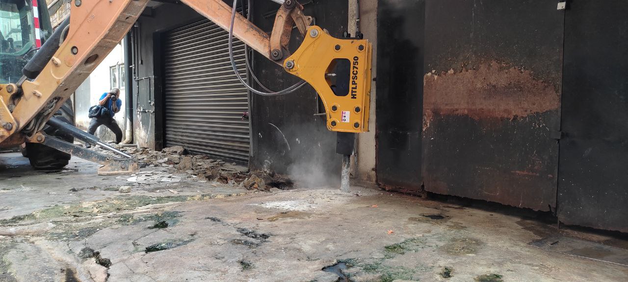 MBSJ runtuhkan penutup longkang, stor barang tujuh premis di Puchong