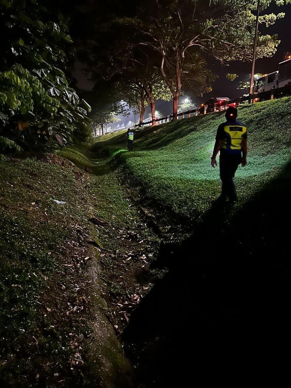 நீர் ஆதாரத்தைப் பாதுகாக்க தினசரி ஆற்று நீர் மீது லுவாஸ் சோதனை