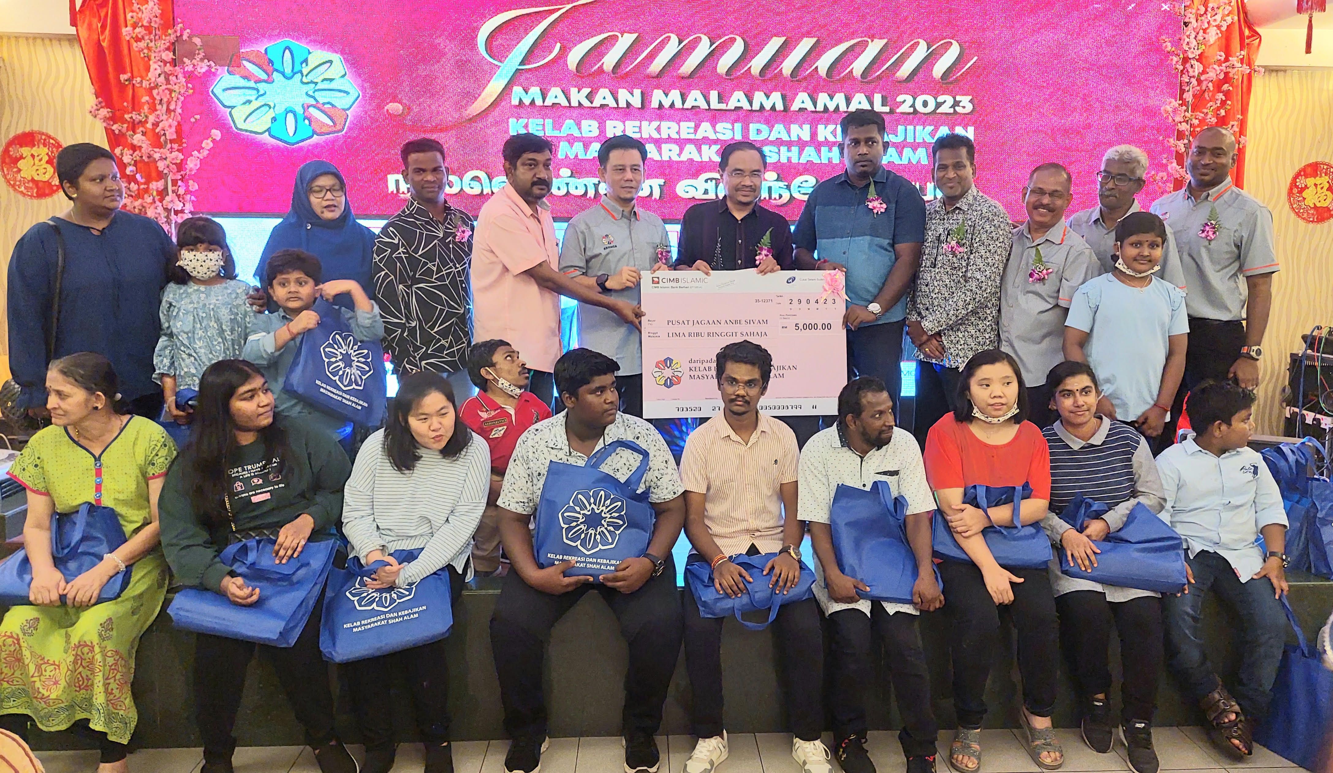 இன, அரசியல் வேறுபாடின்றி அனைவருக்கும் உதவத் தயார்- ஷா ஆலம் எம்.பி. அஸ்லி யூசுப் உறுதி மொழி