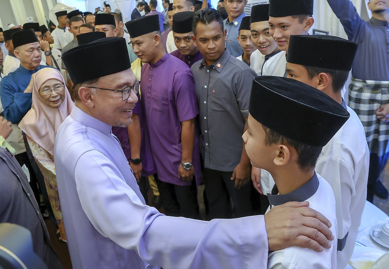Govt approves BIW replacing BISS, BISM for atm personnel effective July 1 - PM Anwar