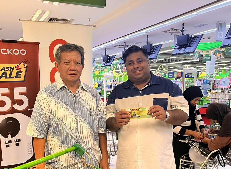 500 warga emas DUN Bukit Gasing terima baucar beli-belah Aidilfitri