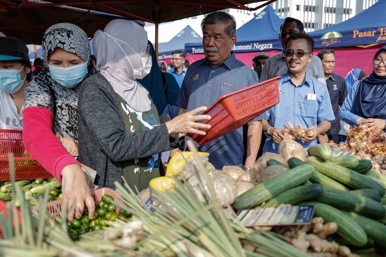 Syawal Madani Sale at 113 outlets offer goods at low prices