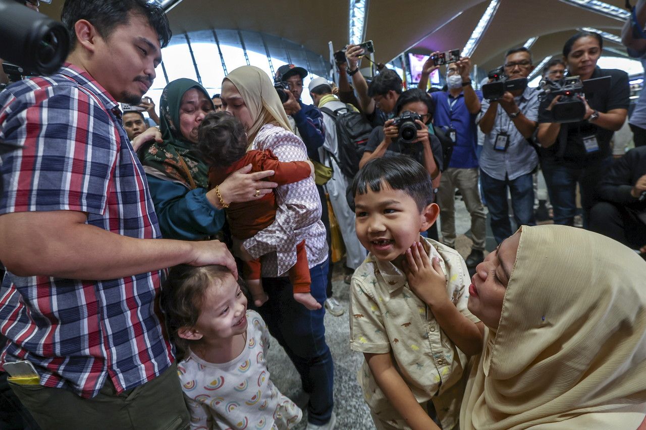 30名大马人今安抵国门 外长宣布苏丹行动结束