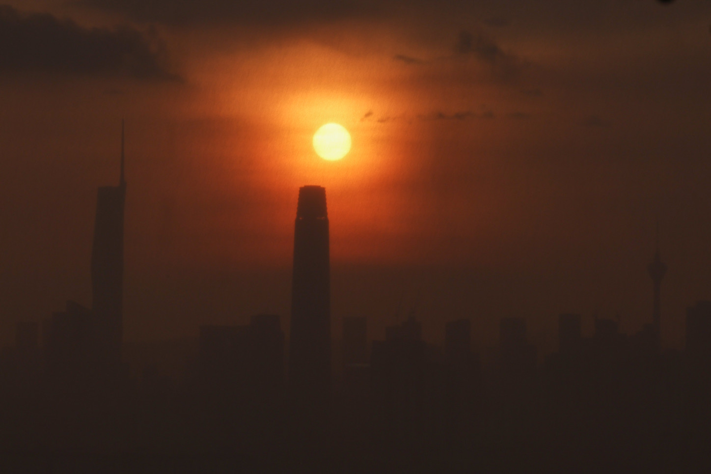 Hot weather: No activity outside classroom if API exceeds 100 — MOE