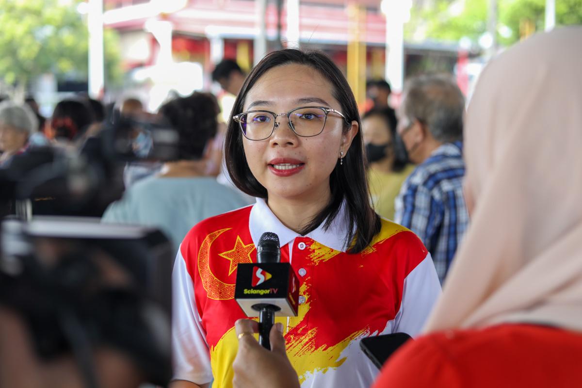 Sempena Aidilfitri, 500 warga DUN Bandar Utama terima baucar beli-belah