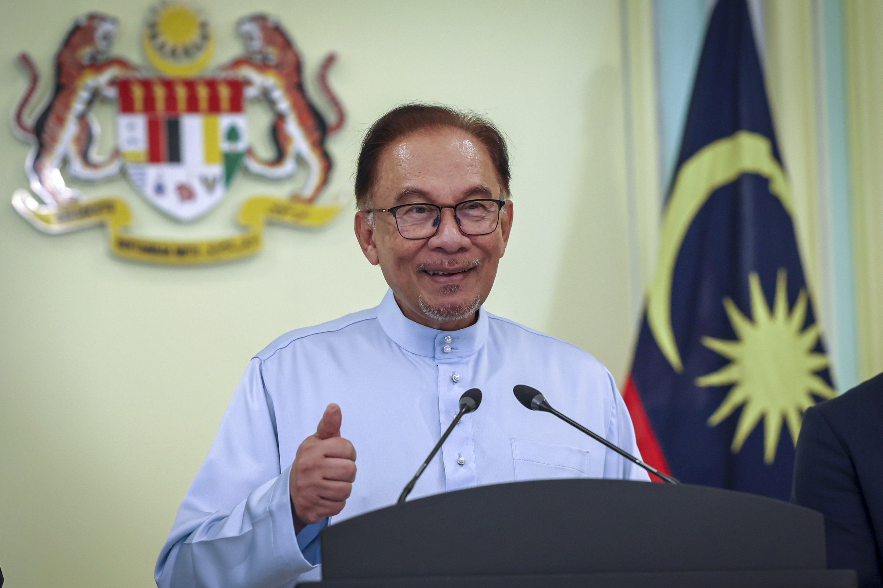 Civil servants to get highest ever salary increase of over 13 pct
