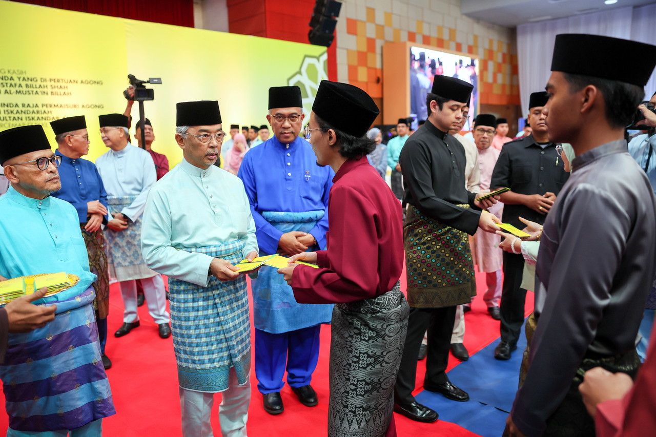 King breaks fast with UMP students, staff