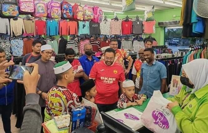 Ahli parlimen PN hargai usaha penyelaras DUN Batang Kali bantu rakyat
