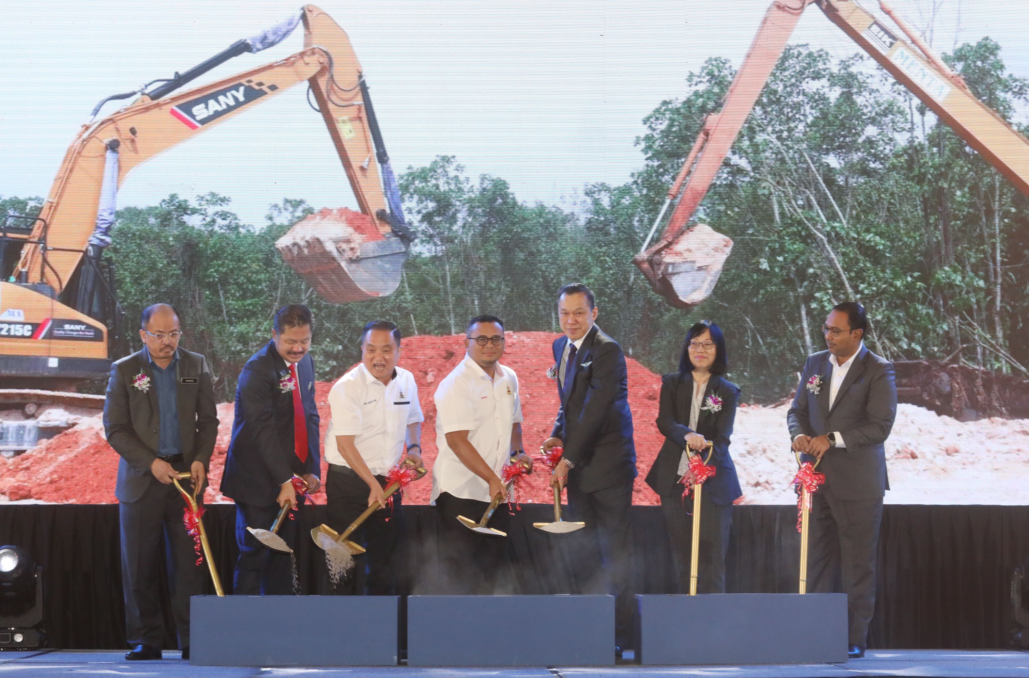 MB rasmi pecah tanah projek taman industri pintar, rancak ekonomi negeri