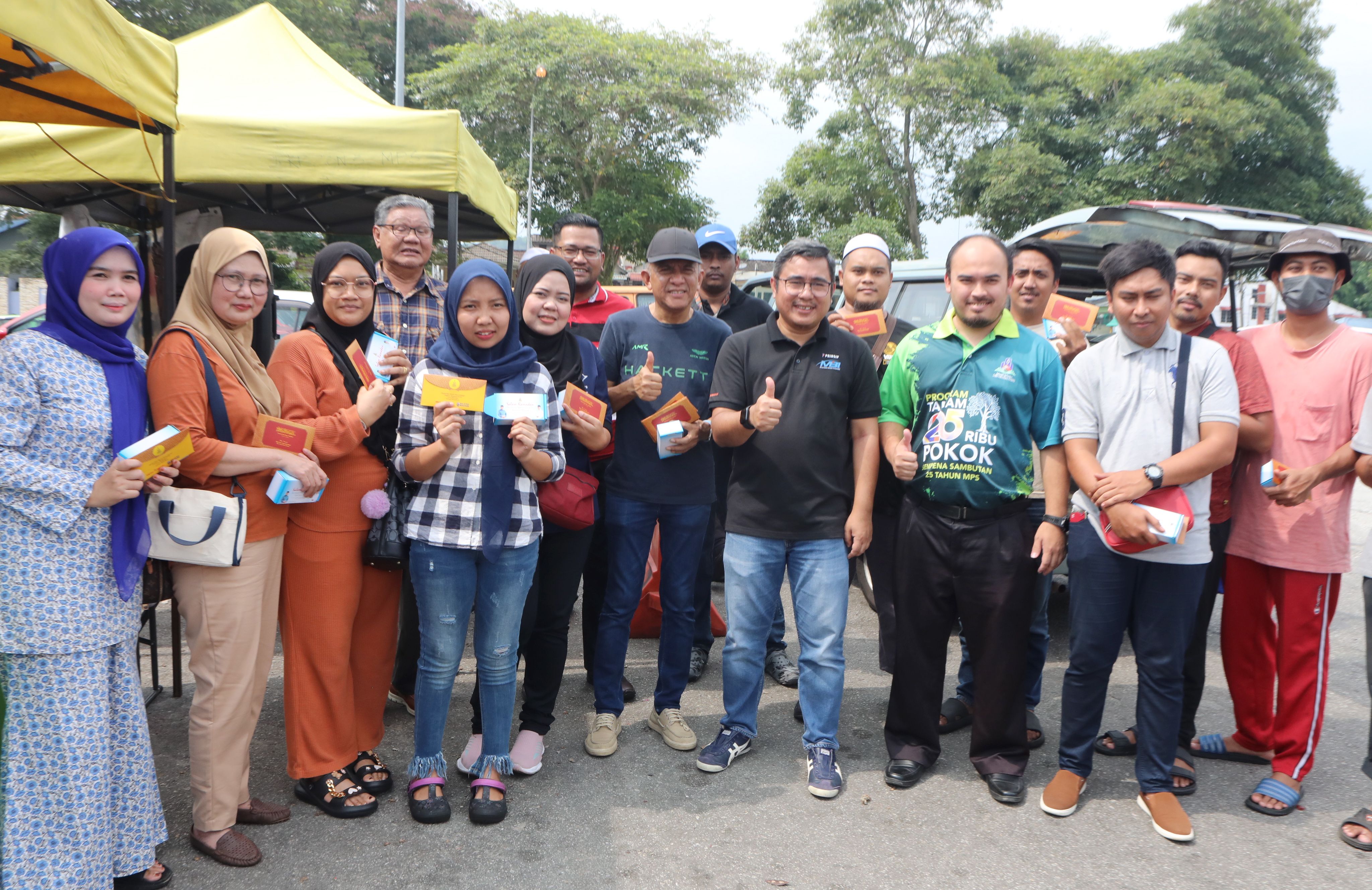34 peniaga bazar Ramadan terjejas akibat ribut terima sumbangan MBI