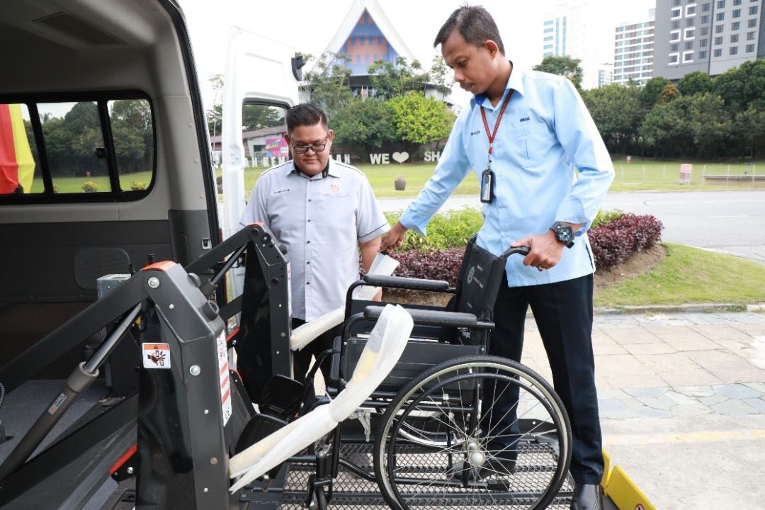 Khidmat van percuma bawa OKU, warga emas ke lapan pusat perubatan terpilih