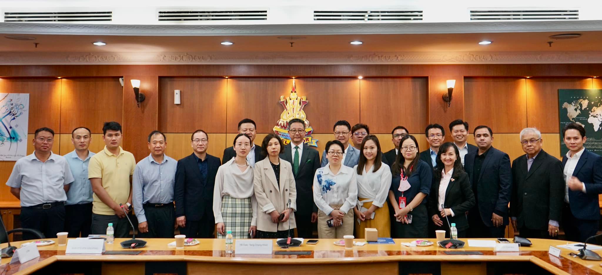 深圳物流协会拜访邓章钦 看好雪州策略据点拓展东盟