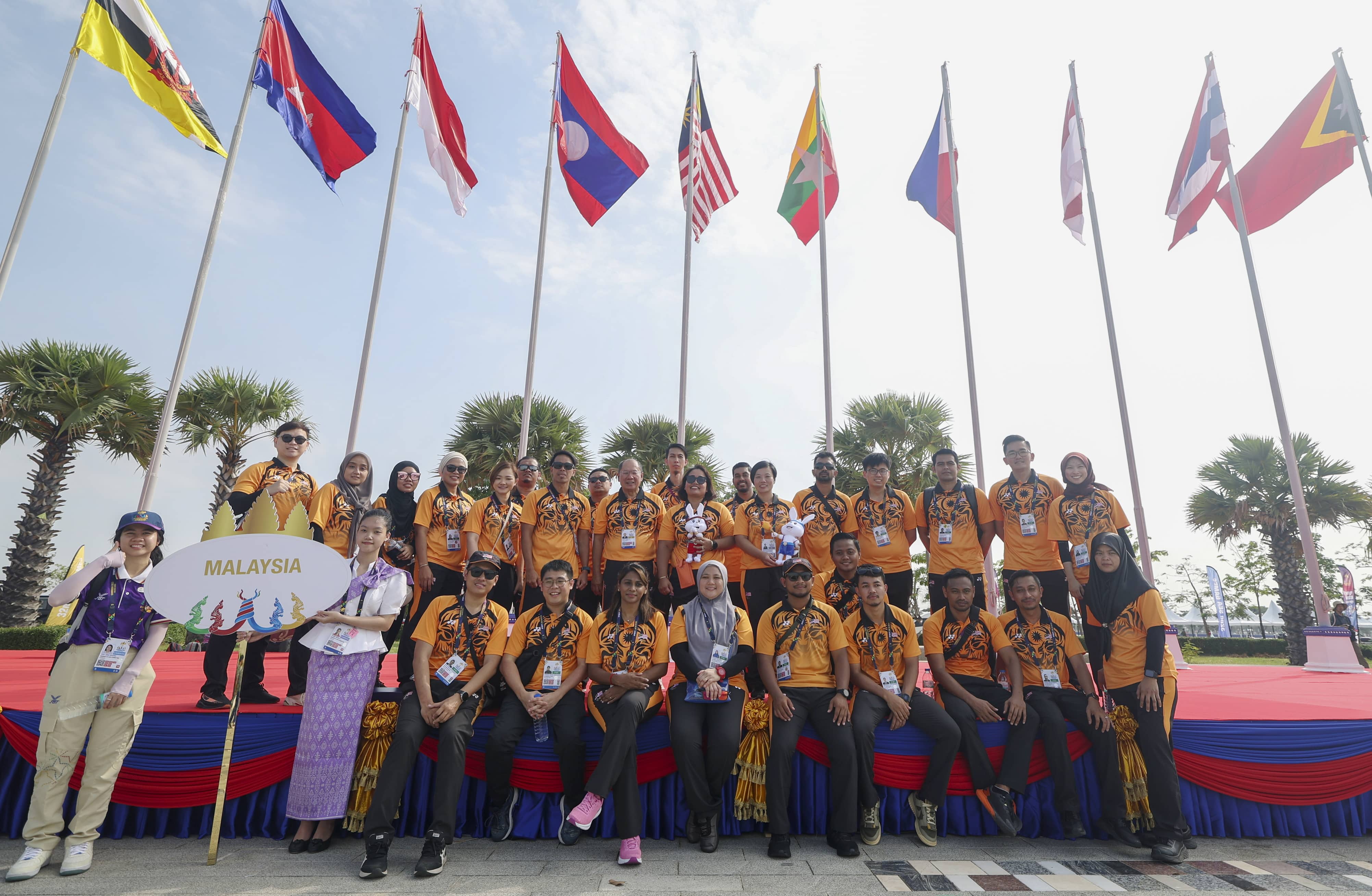 Sukan SEA: Batik pilihan Kontinjen Malaysia pada majlis pembukaan rasmi esok