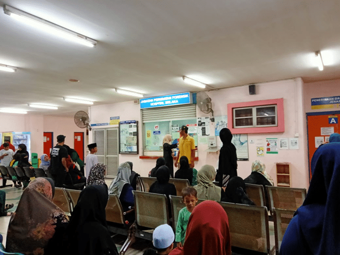 Anak minta 20 sen beli aiskrim sebelum maut digilis lori