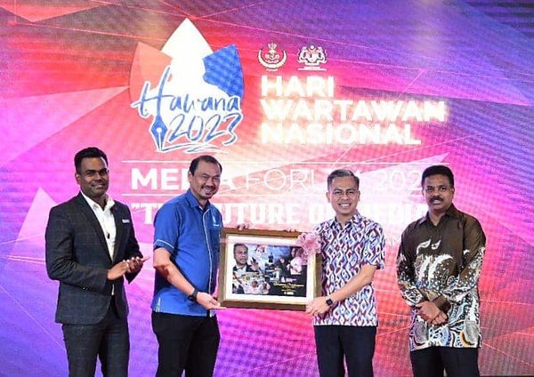 媒体理事会法案 法米:最迟明年3月呈国会